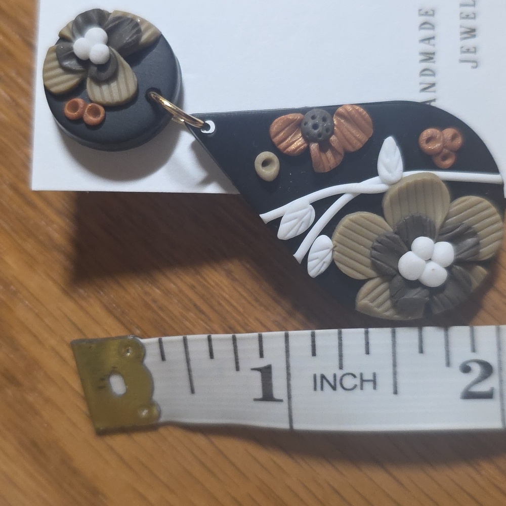 Floral Black and Brown Earrings Handmade - Picture 3 of 4